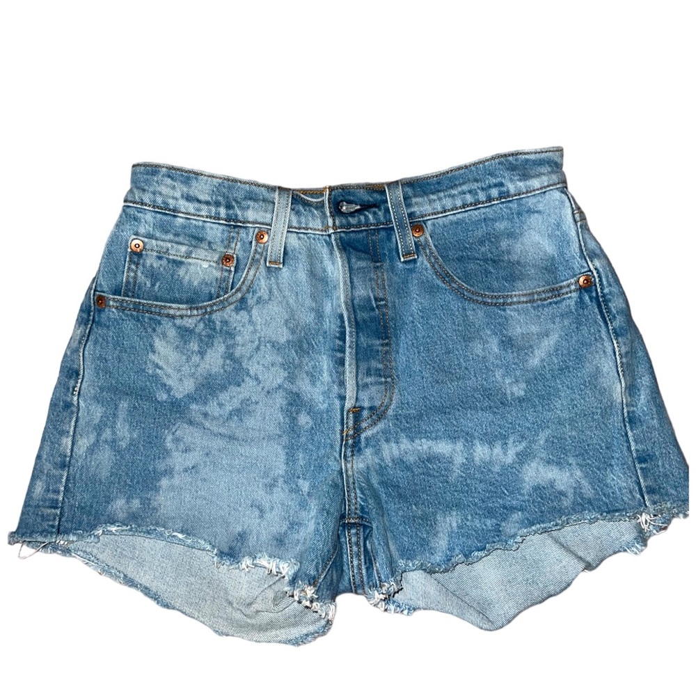 Levis 501 shorts acid wash!